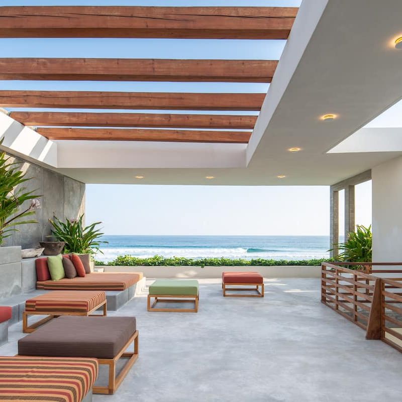 Beachfront Villa in Plataforma