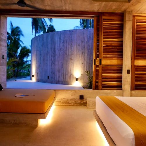 Brutalist Home in El Venado