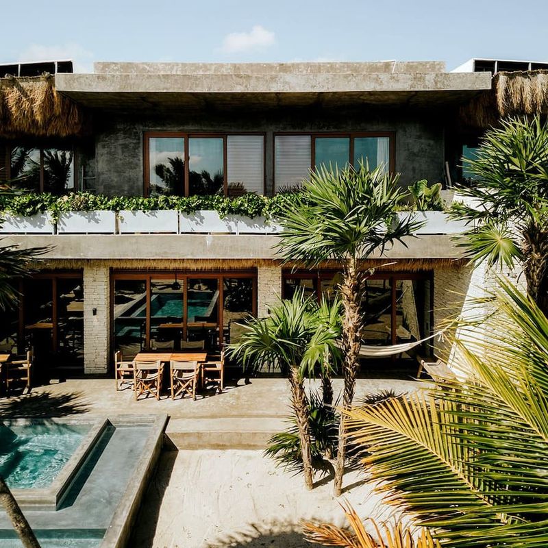 Beachfront Villa in Soliman Bay 