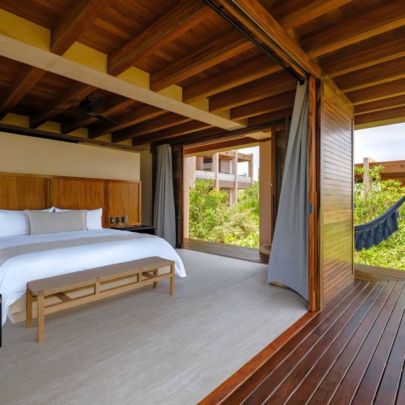 Beachfront Villa in El Rosedal