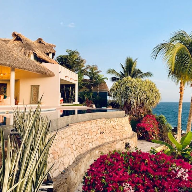 Cliffside Villa in Puerto Escondido