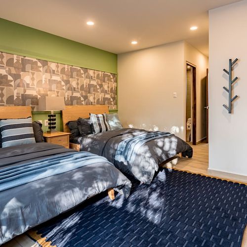 Row Home in Roma Sur