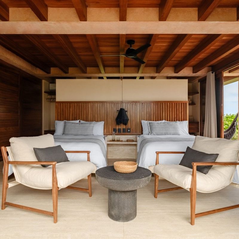 Beachfront Villa in El Rosedal