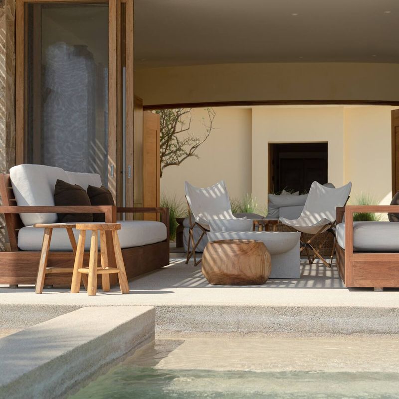 Beachfront Villa in La Ribera