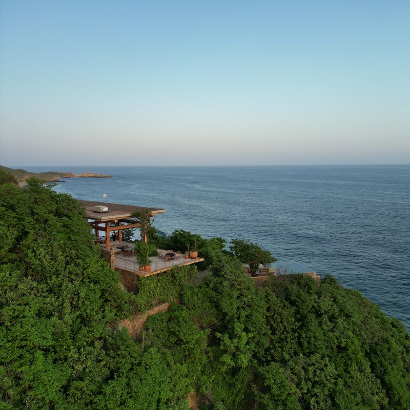 Cliffside Villa in Mazunte
