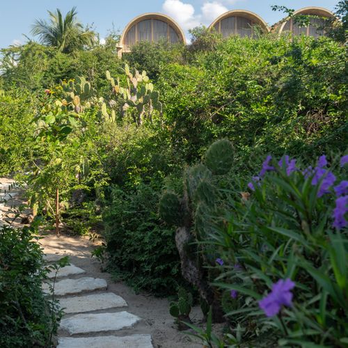 Designer home in Ventanilla