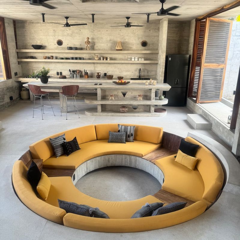 Brutalist Home in El Venado