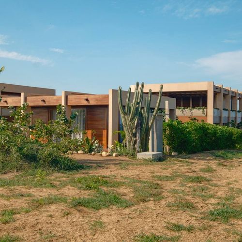 Beachfront Villa in El Rosedal