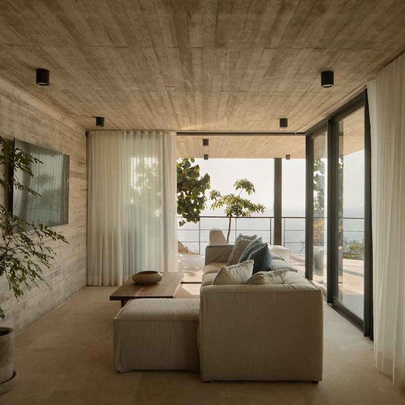 Luxury villa in Zihuatanejo