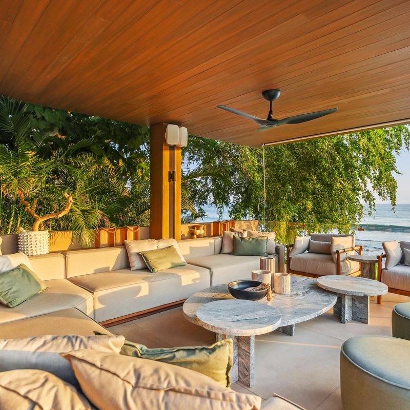 Oceanfront Villa in Paradise Coves