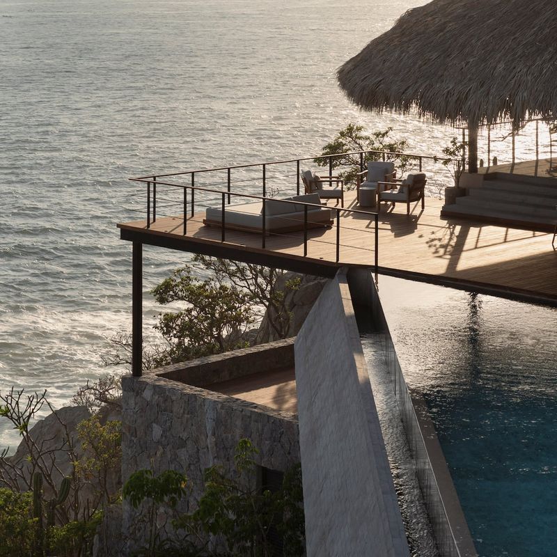 Luxury villa in Zihuatanejo