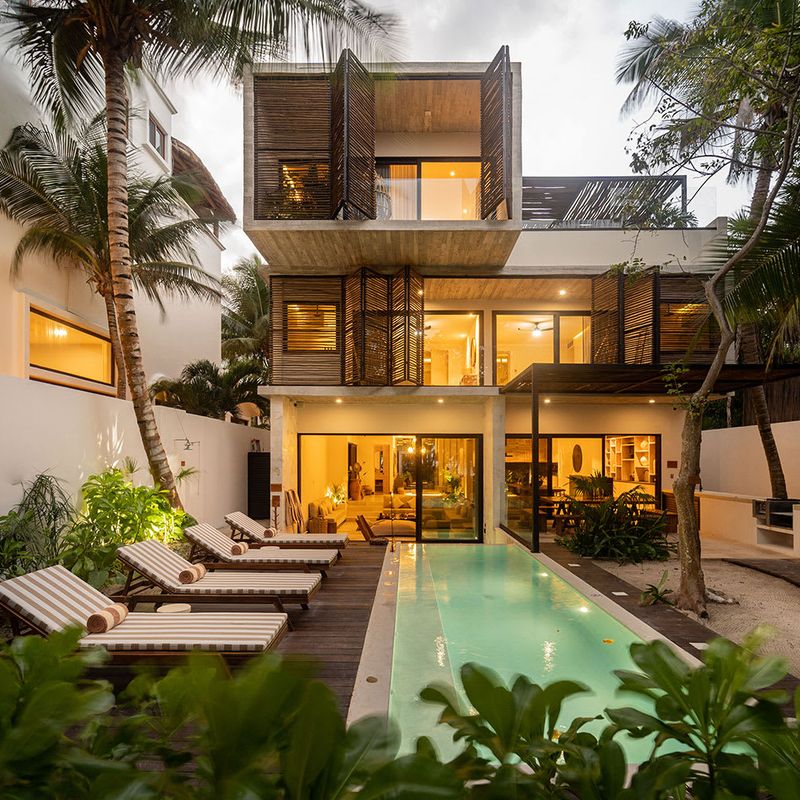 Beachfront Villa in Soliman Bay