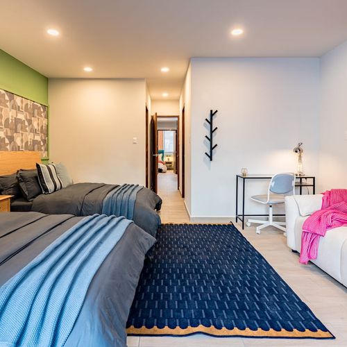 Row Home in Roma Sur