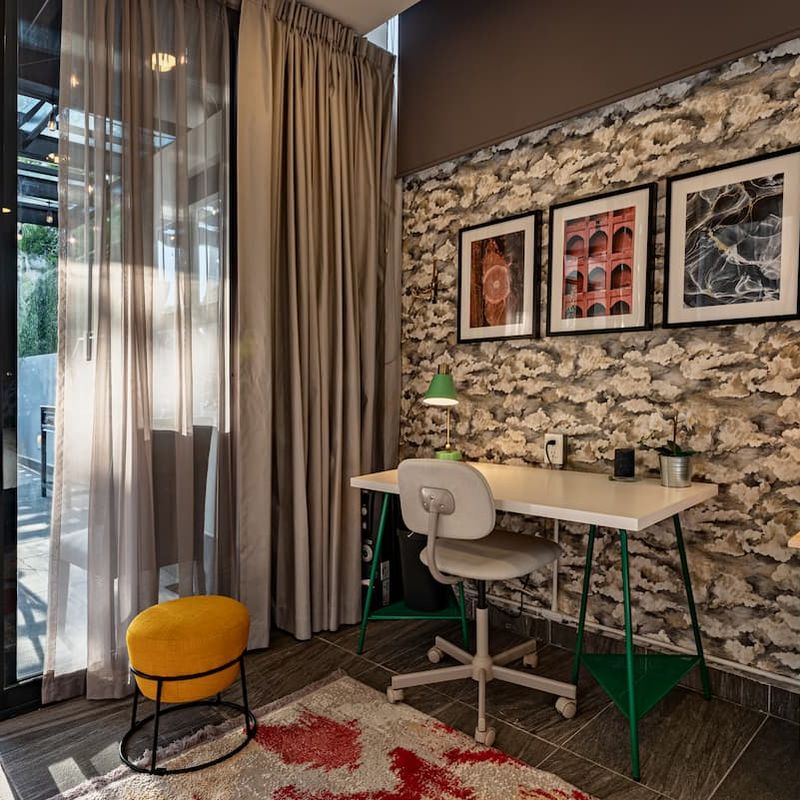 Row Home in Roma Sur