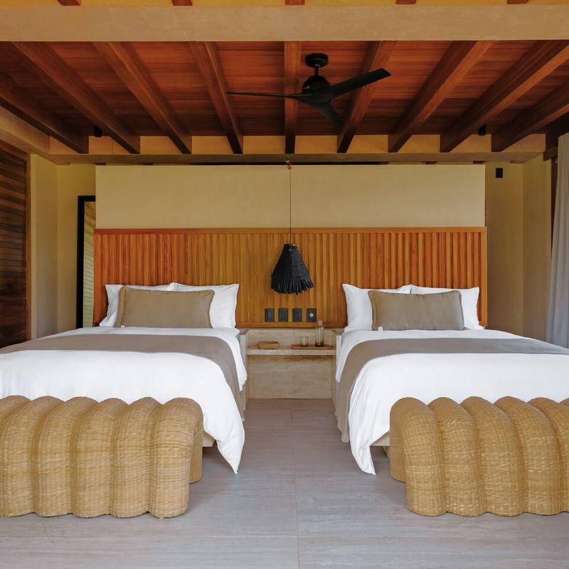 Beachfront Villa in El Rosedal