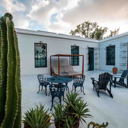 Historic home in Paseo Monetjo