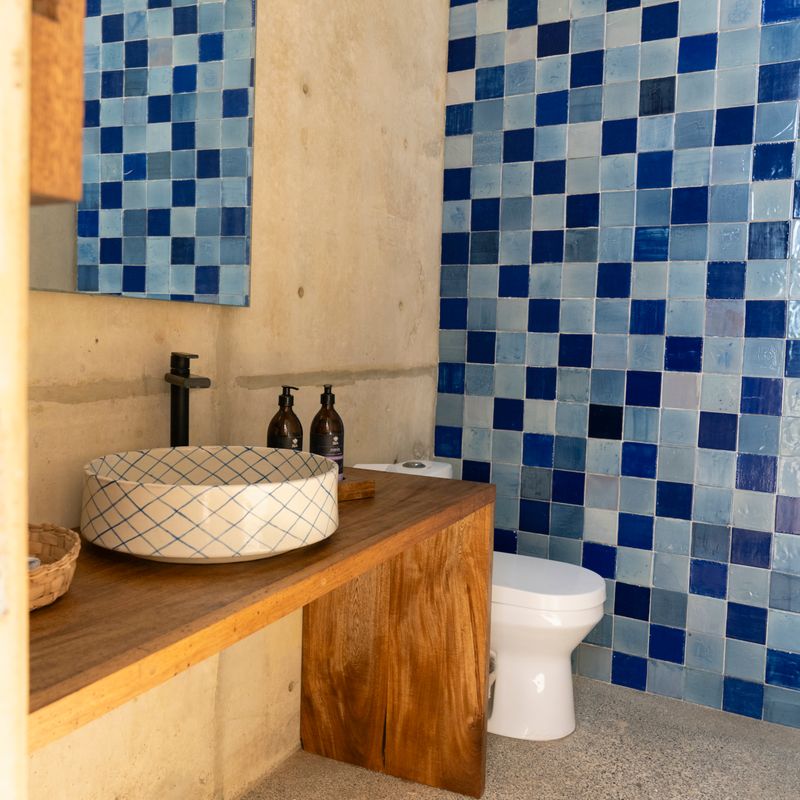 Designer Home in Ventanilla