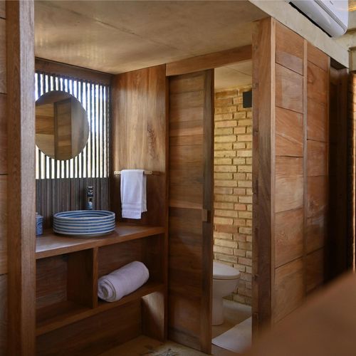 Designer home in Ventanilla