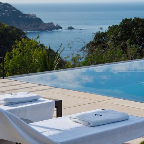 Stone House in Acapulco