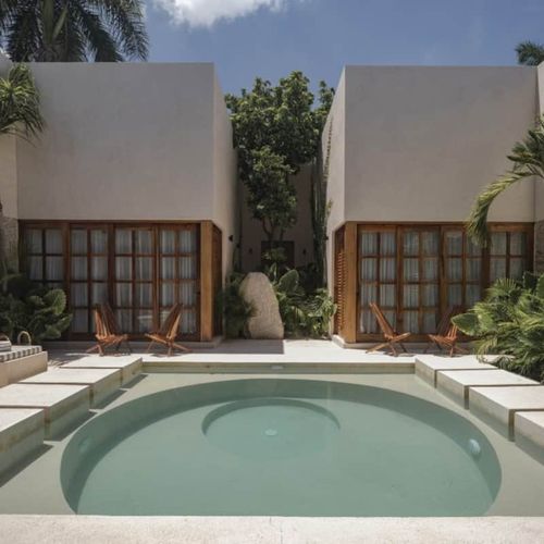 Home in Paseo de Montejo