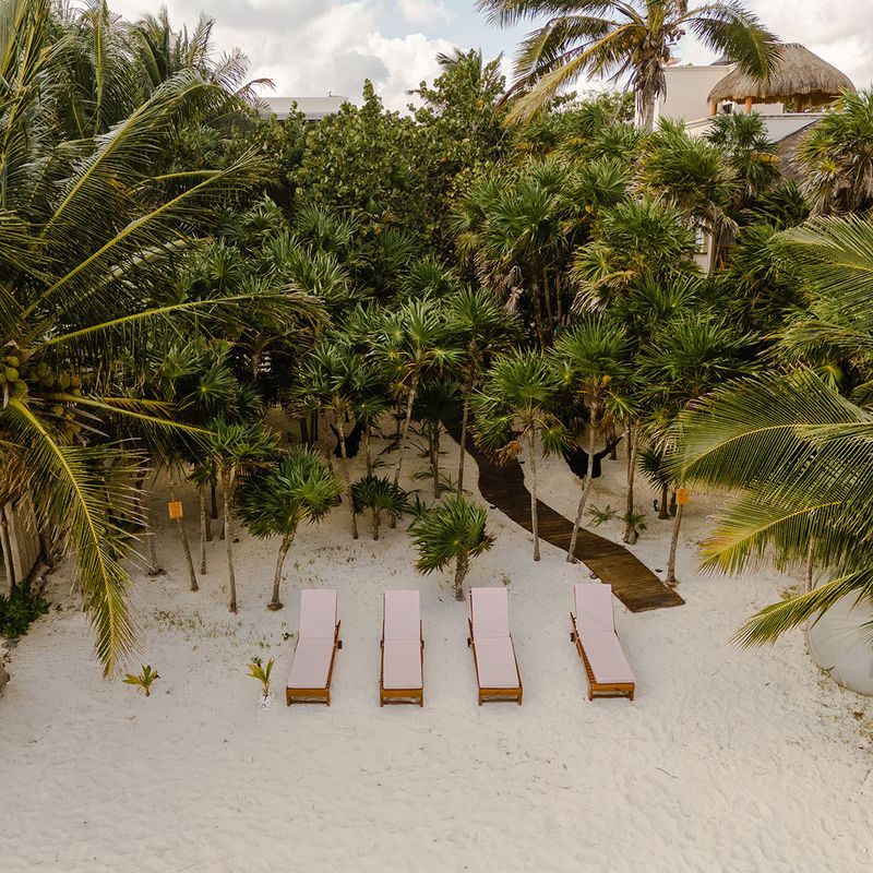 Beachfront Villa in Soliman Bay