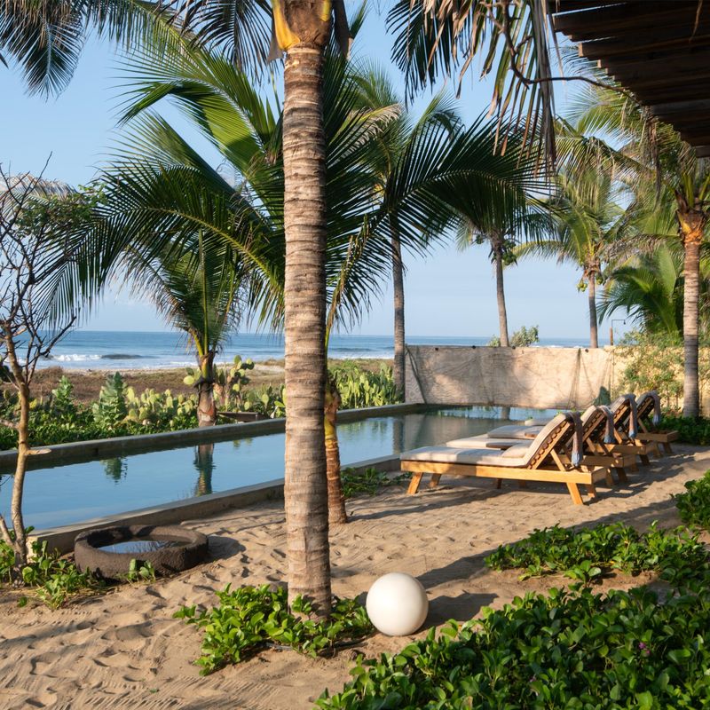 Designer home in Ventanilla