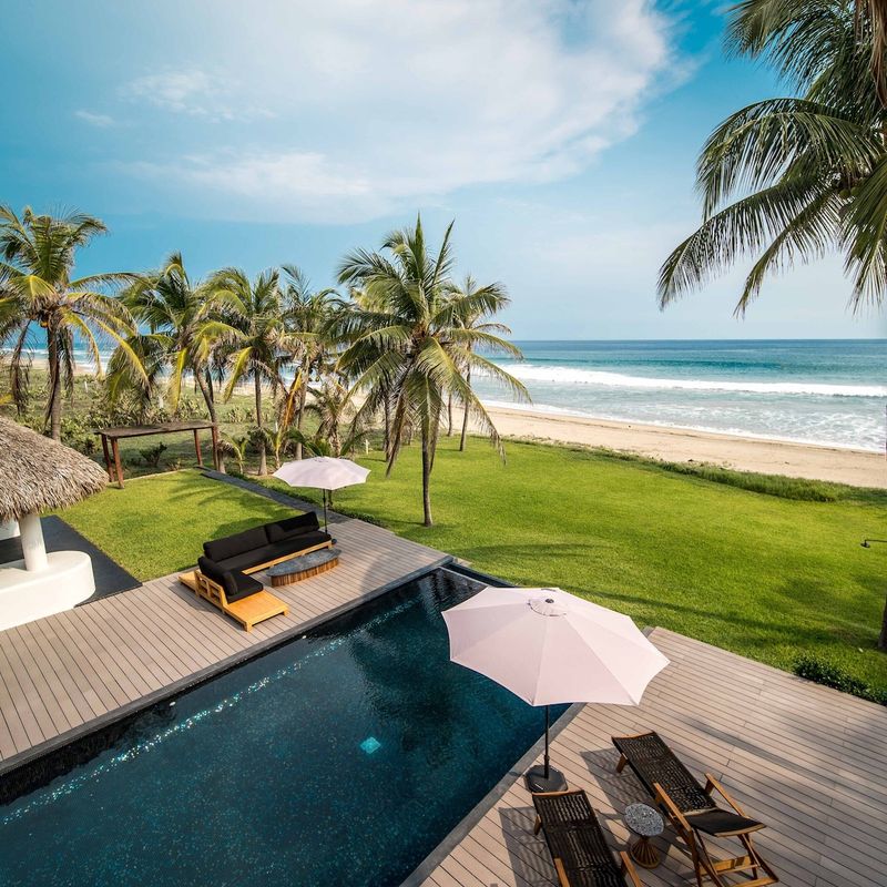 Oceanfront Villa in Santa María Colotepec