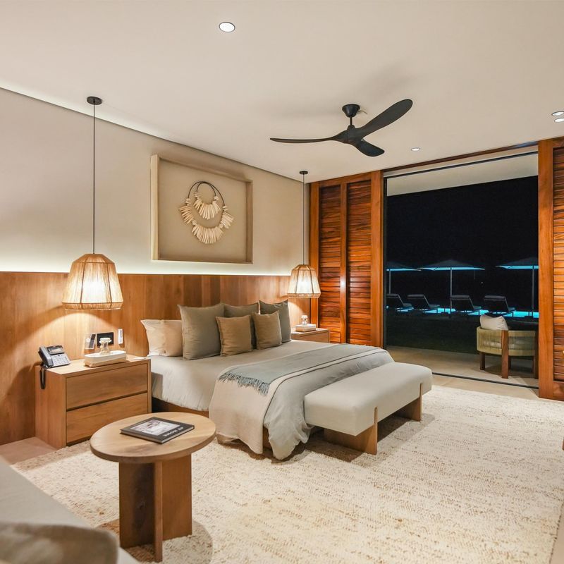 Oceanfront Villa in Paradise Coves