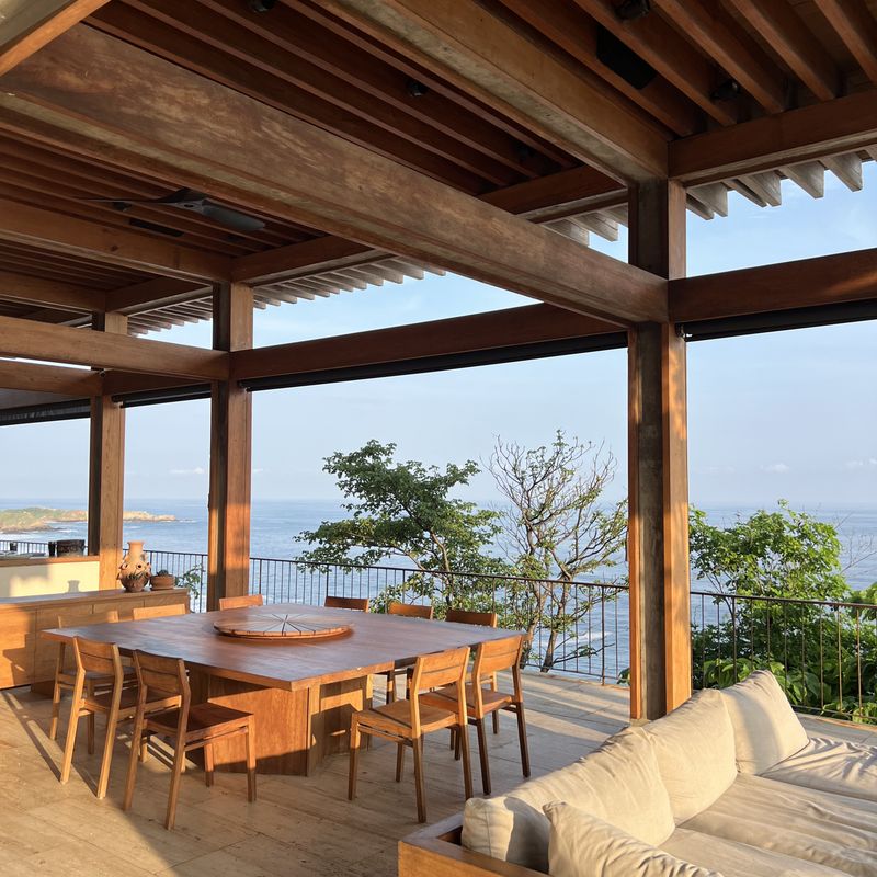 Cliffside Villa in Mazunte