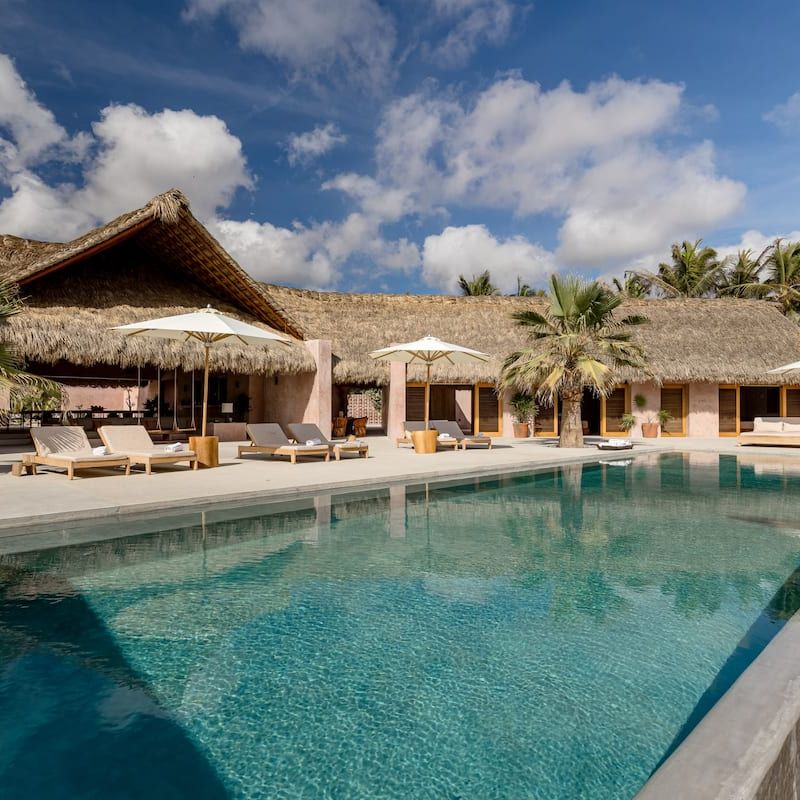 Beachfront Villa in Los Naranjos