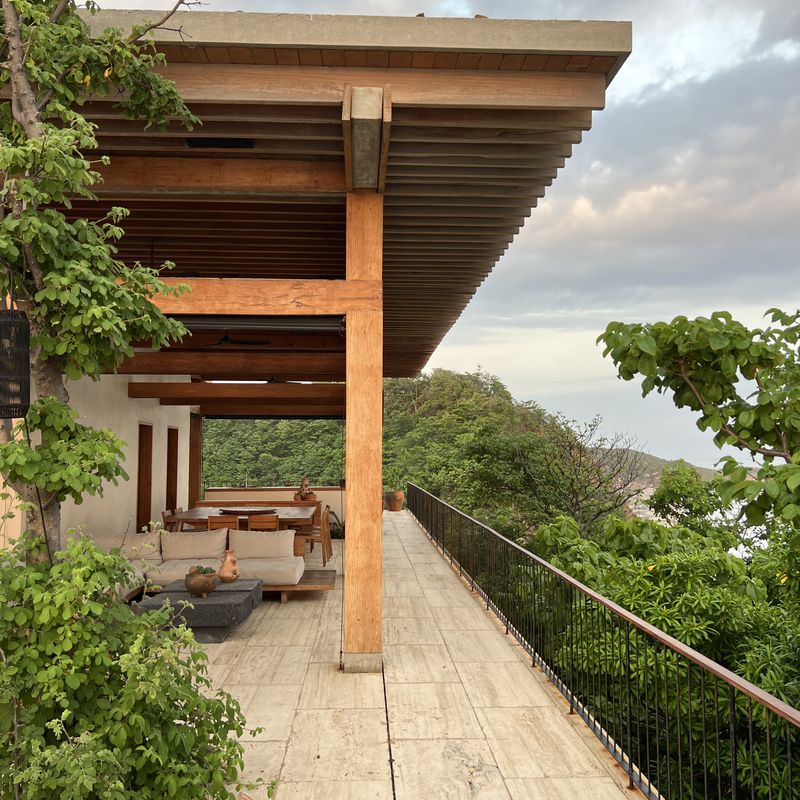 Cliffside Villa in Mazunte