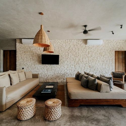 Beachfront Villa in Soliman Bay 