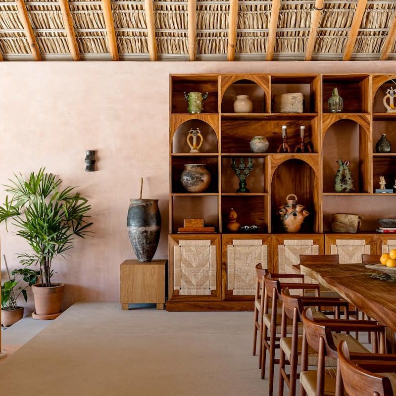 Beachfront Villa in Los Naranjos