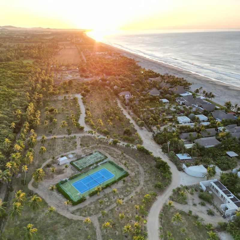 Beachfront Villa in Los Naranjos