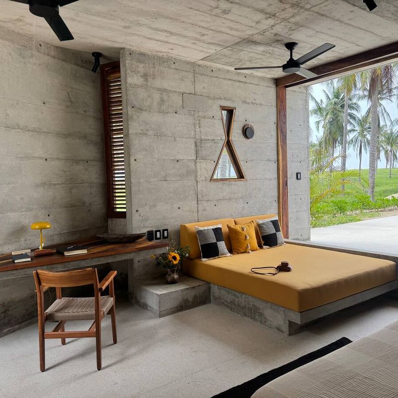 Brutalist Home in El Venado