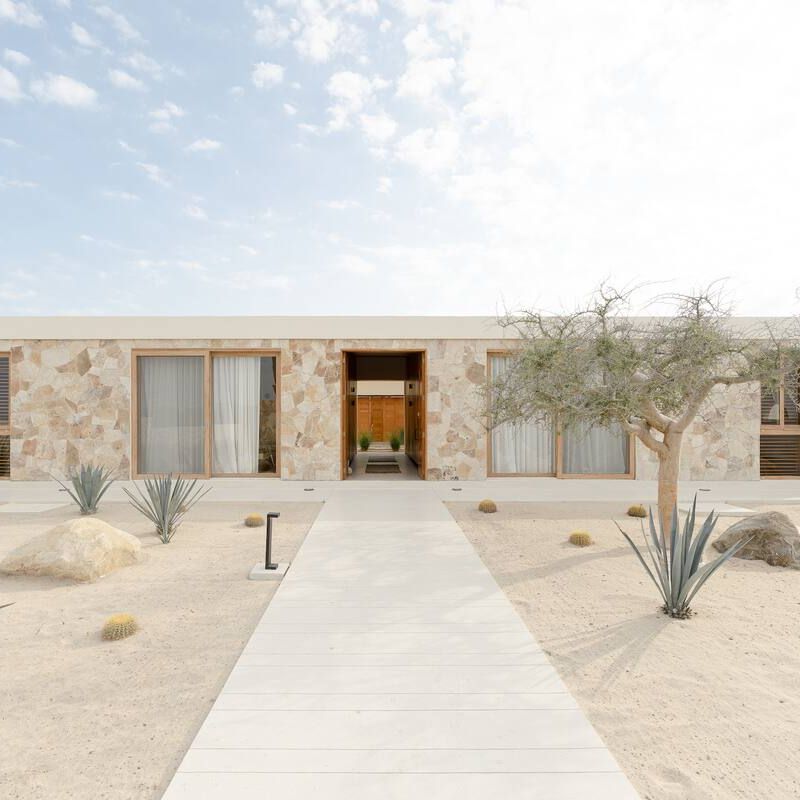 Beachfront Villa in La Ribera