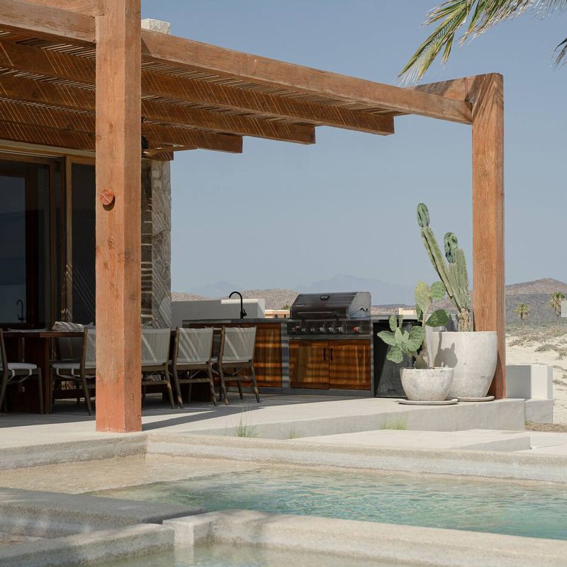 Beachfront Villa in La Ribera